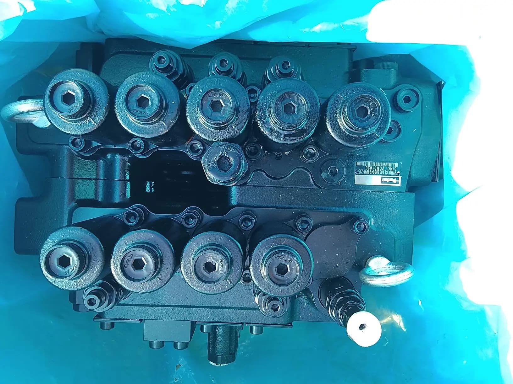 Гидравлический распределитель Doosan DX210