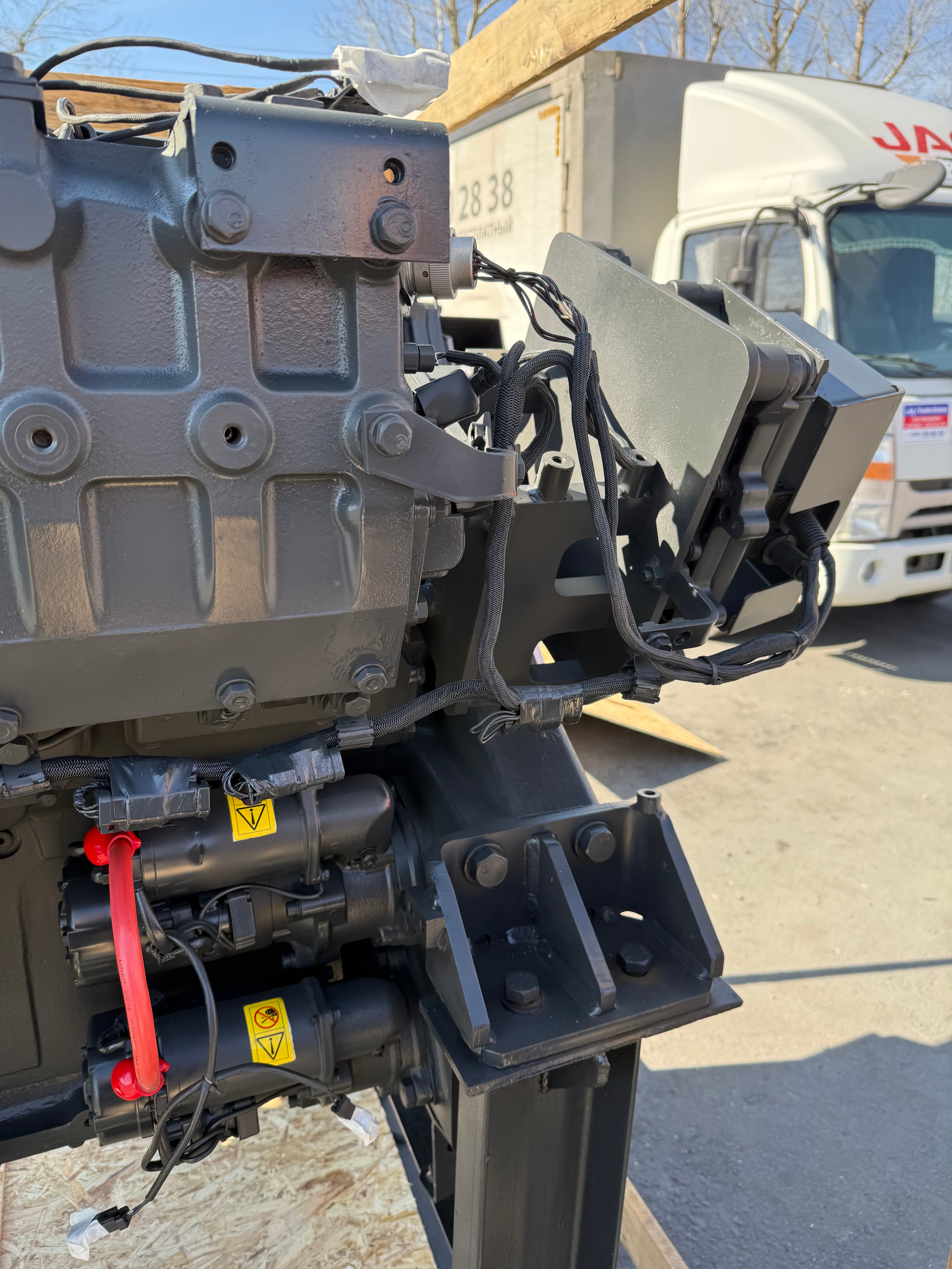 Двигатель Komatsu SAA12V140E-3 Новый