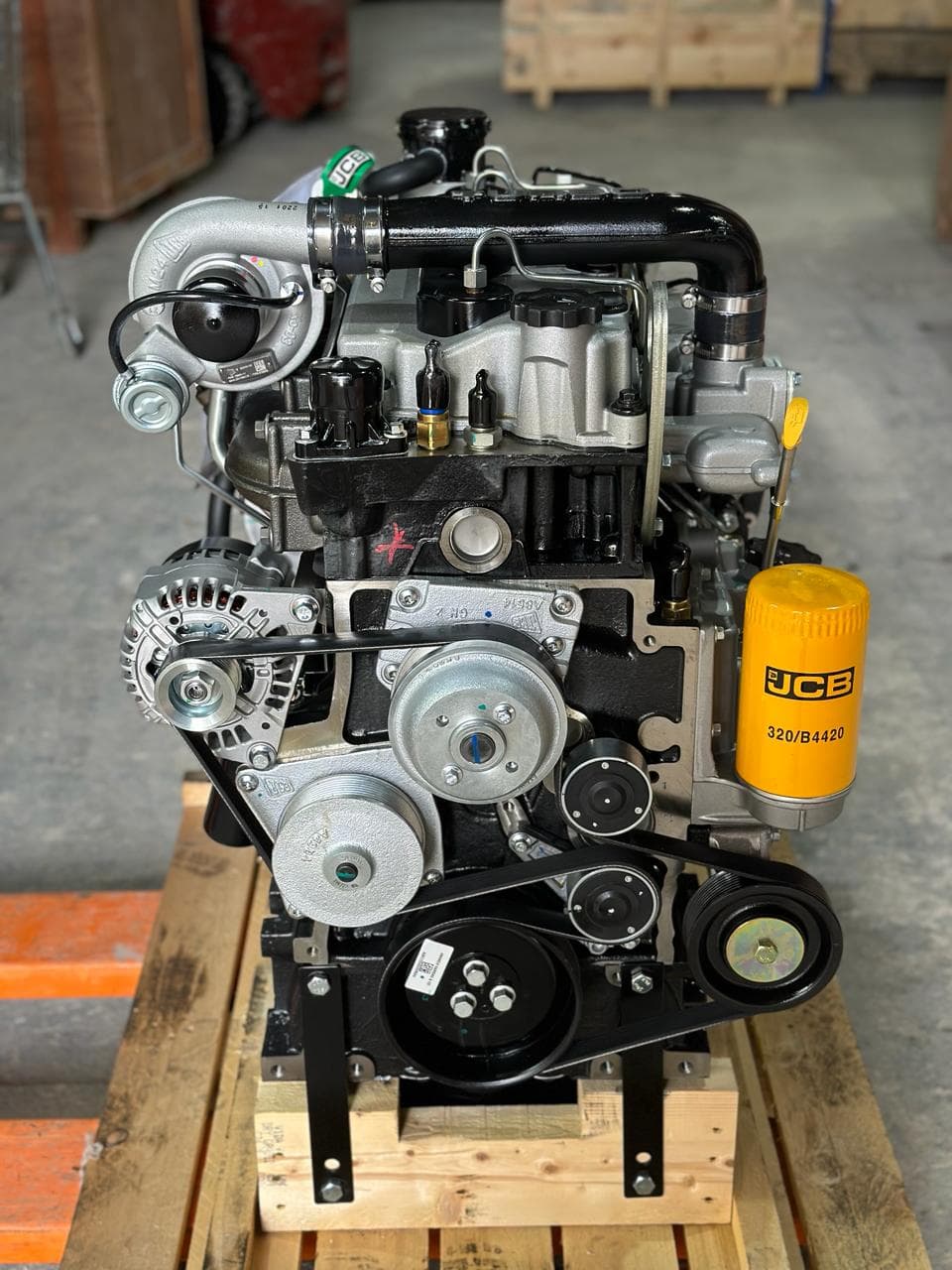 Продам двигатель JCB 68kW в сборе, Англия, гарантия 6 мес