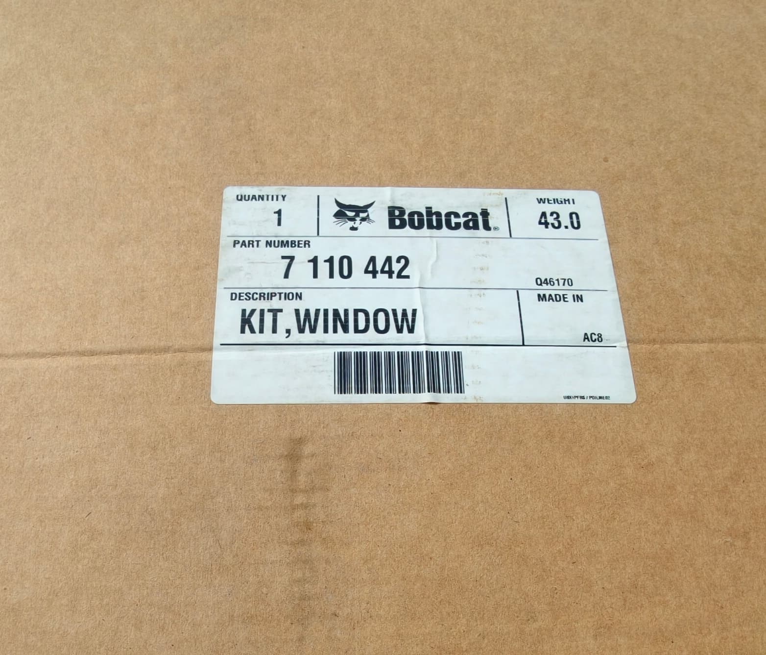 Стекло bobcat новое 7110442