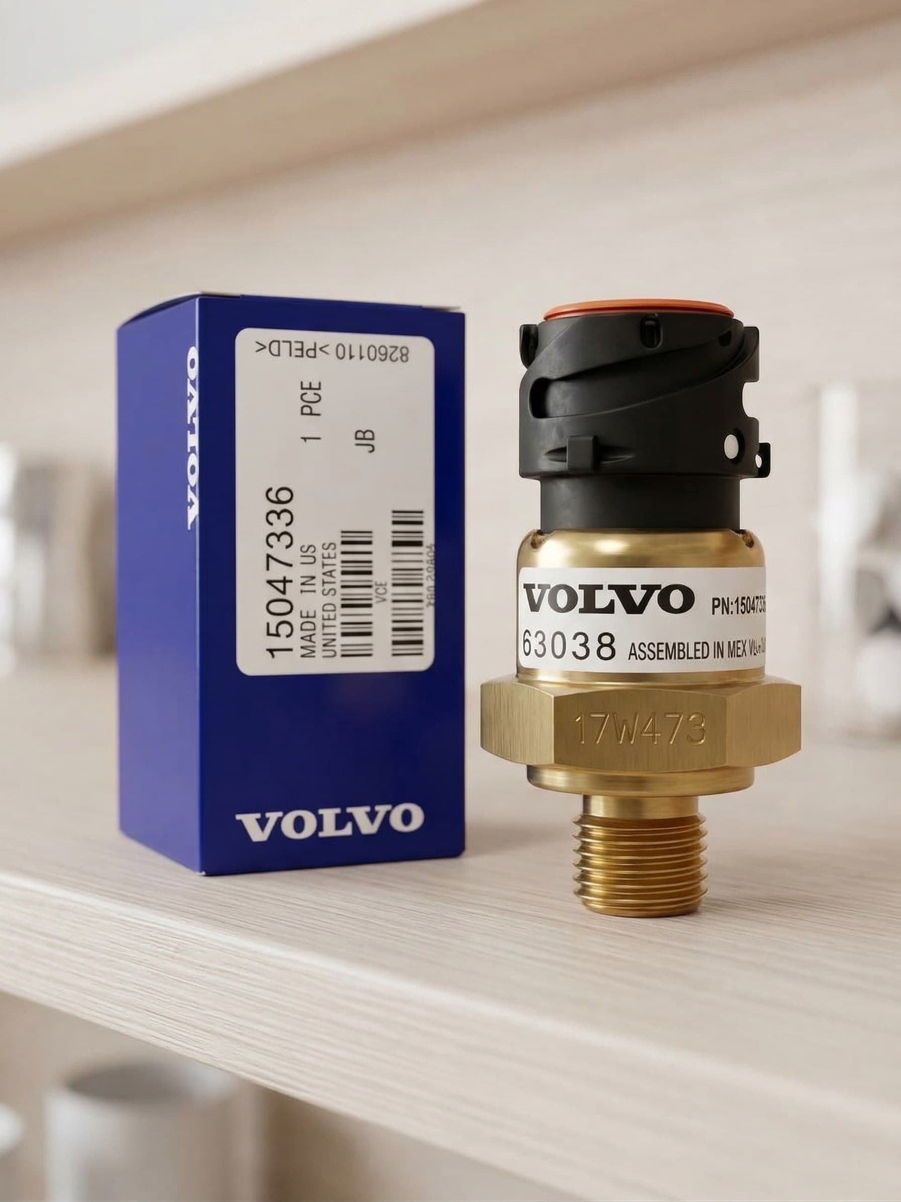 Датчик давления Volvo VOE 15047336